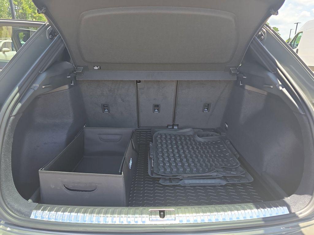 used 2024 Audi Q3 car, priced at $34,900