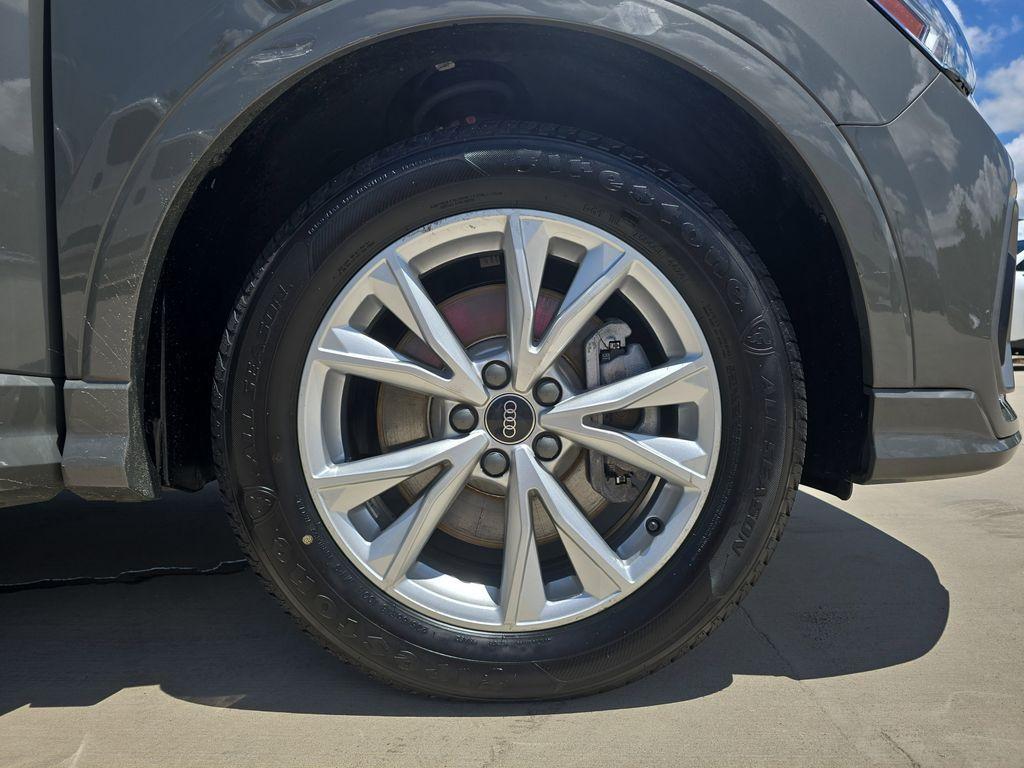 used 2024 Audi Q3 car, priced at $34,900