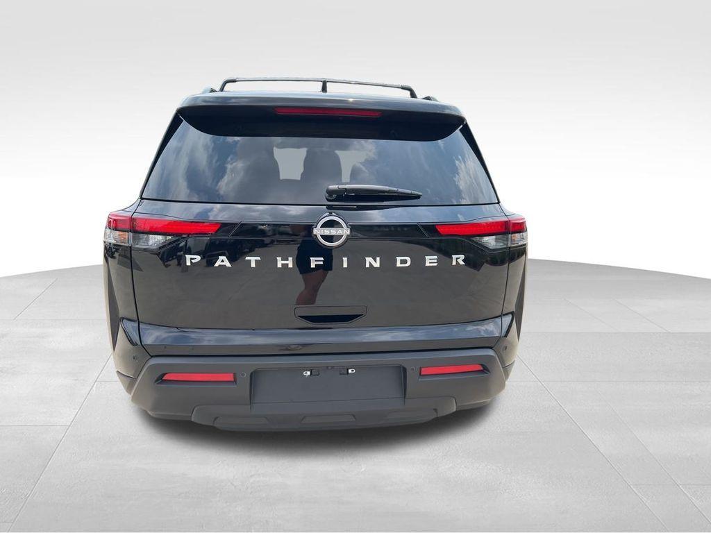 new 2025 Nissan Pathfinder car, priced at $39,484
