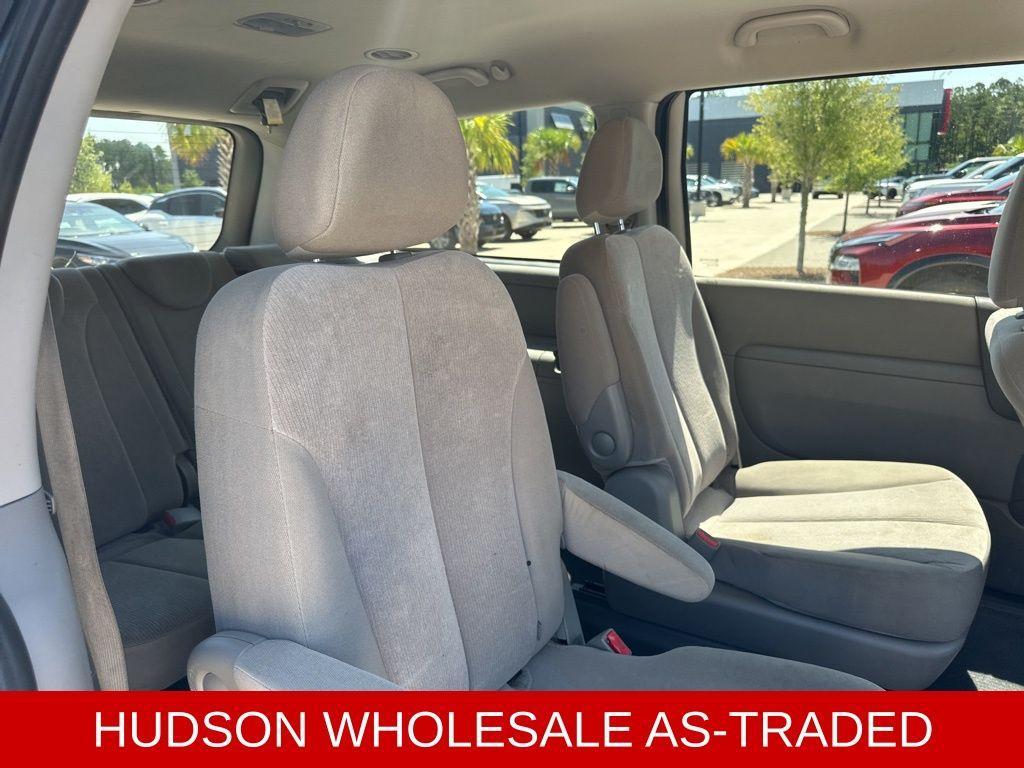 used 2012 Kia Sedona car, priced at $2,900