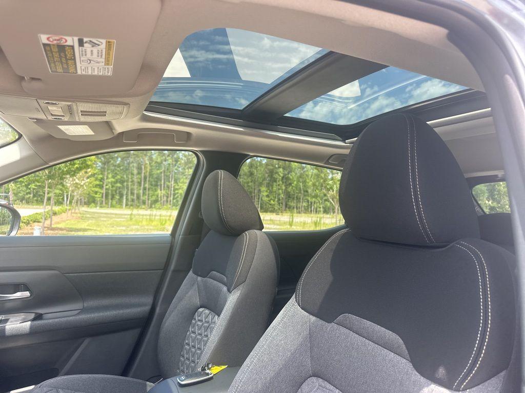 new 2025 Nissan Kicks car, priced at $26,965
