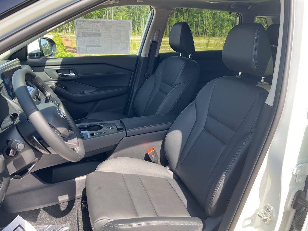 new 2025 Nissan Rogue car, priced at $40,802