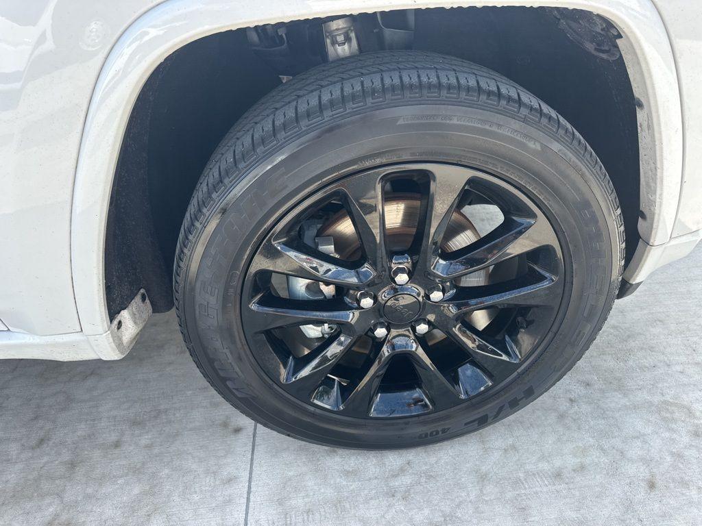 used 2021 Jeep Grand Cherokee car, priced at $27,200