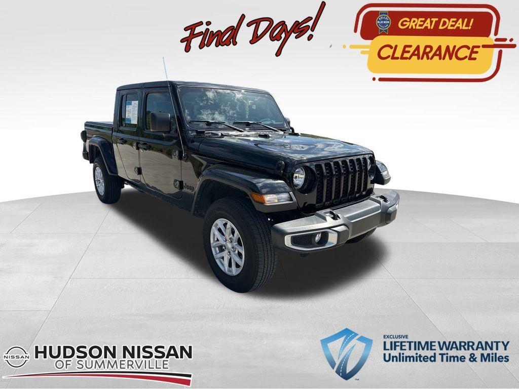 used 2023 Jeep Gladiator car, priced at $29,900