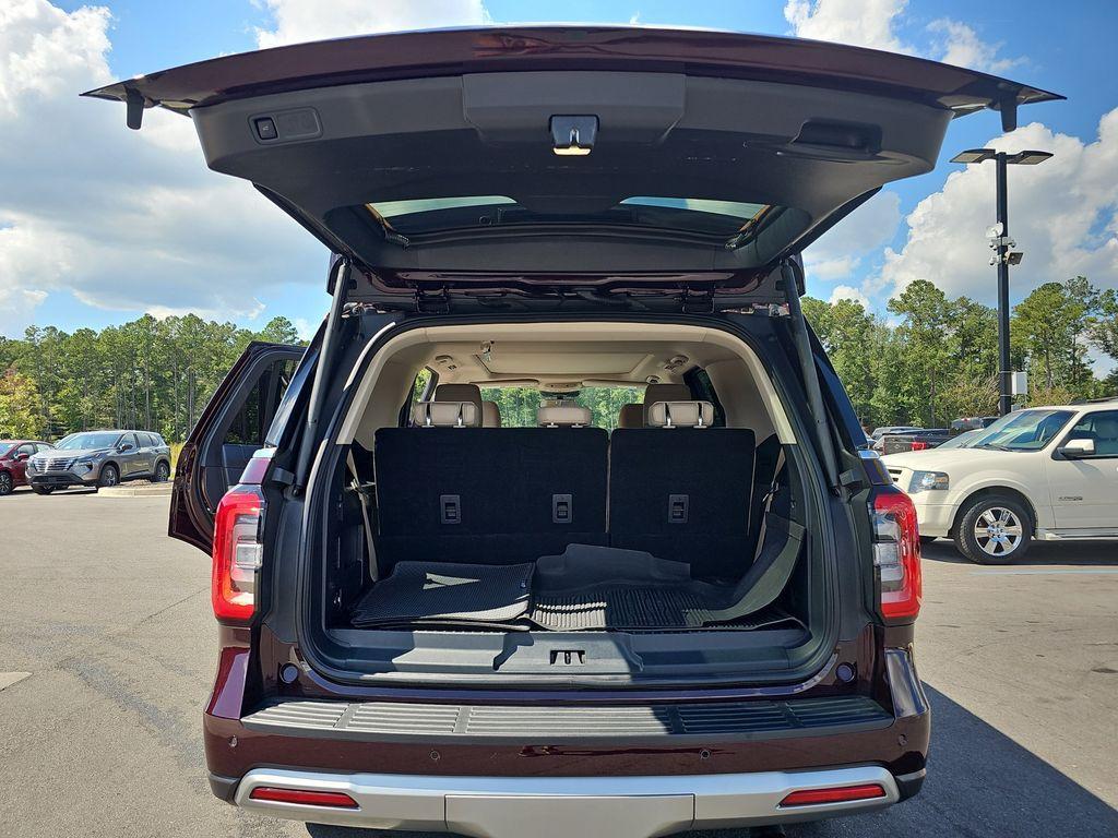 used 2024 Ford Expedition car, priced at $58,400