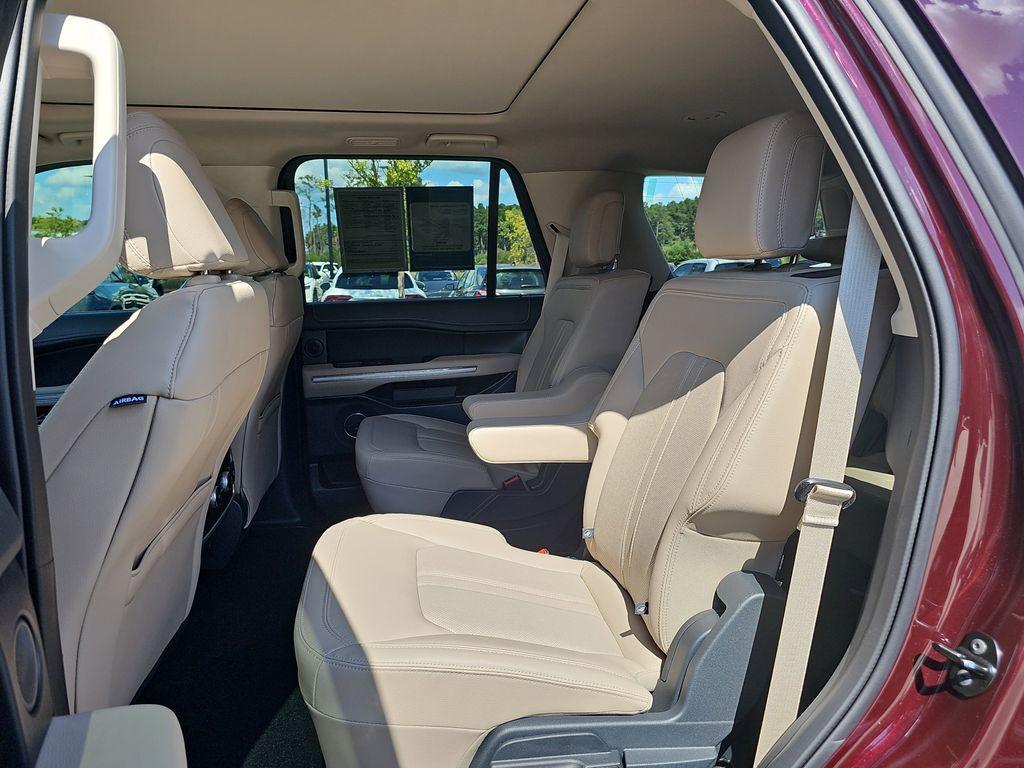 used 2024 Ford Expedition car, priced at $58,400