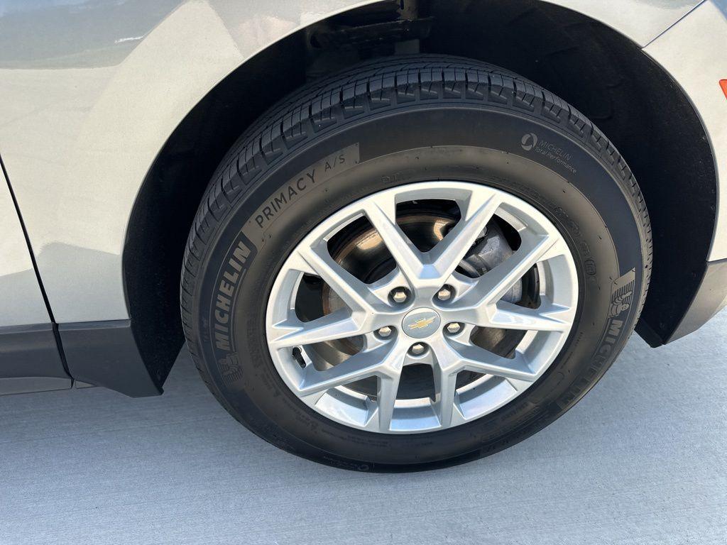 used 2023 Chevrolet Equinox car, priced at $21,376