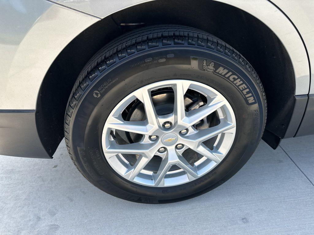 used 2023 Chevrolet Equinox car, priced at $21,376
