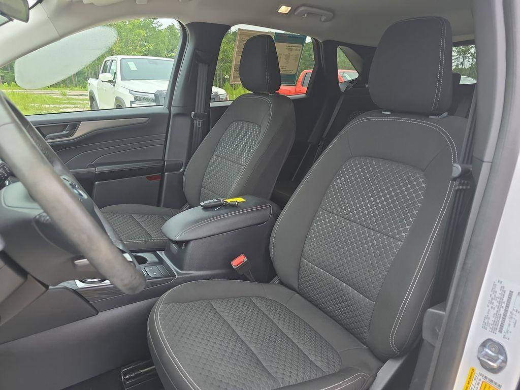used 2023 Ford Escape car, priced at $21,900