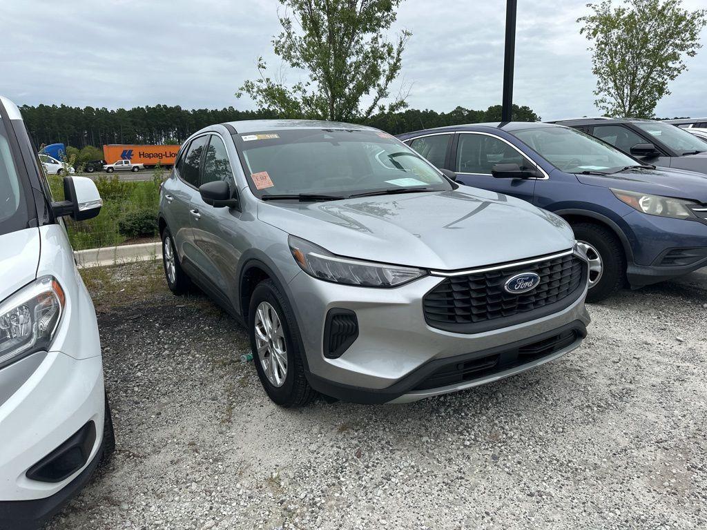 used 2023 Ford Escape car, priced at $21,900