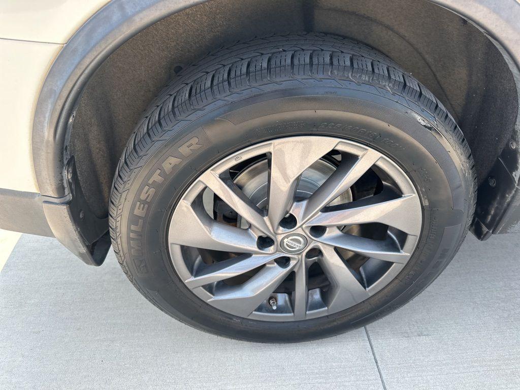 used 2016 Nissan Rogue car, priced at $13,700
