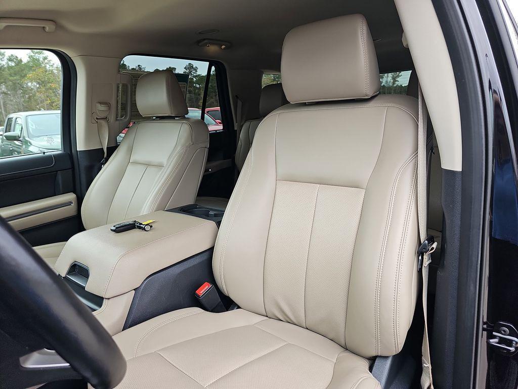 used 2024 Ford Expedition Max car, priced at $38,900