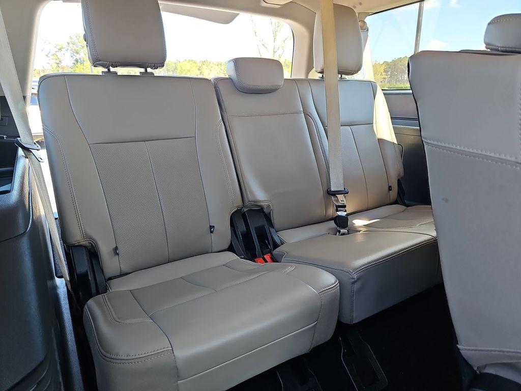 used 2024 Ford Expedition Max car, priced at $40,100