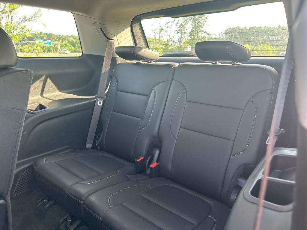 used 2023 GMC Acadia car, priced at $27,900