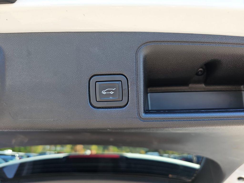 used 2024 GMC Terrain car, priced at $21,200