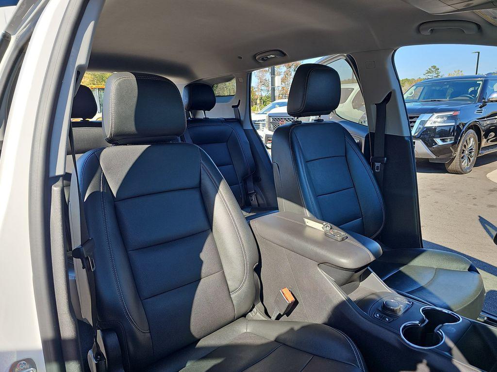 used 2024 GMC Terrain car, priced at $21,200