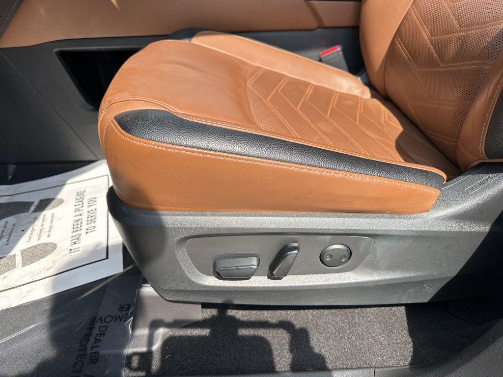 used 2022 Nissan Pathfinder car, priced at $35,900