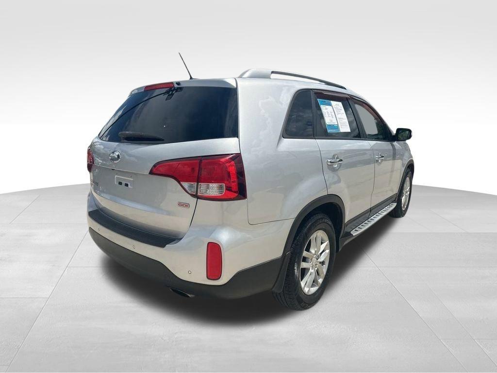 used 2014 Kia Sorento car, priced at $8,200