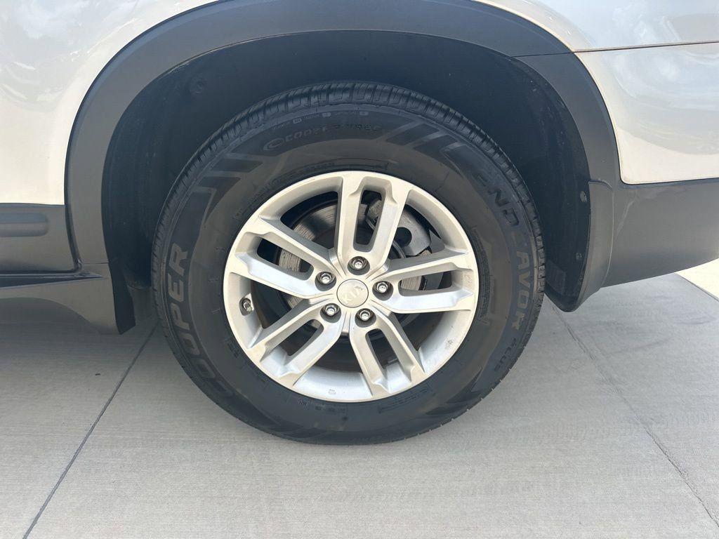 used 2014 Kia Sorento car, priced at $8,200
