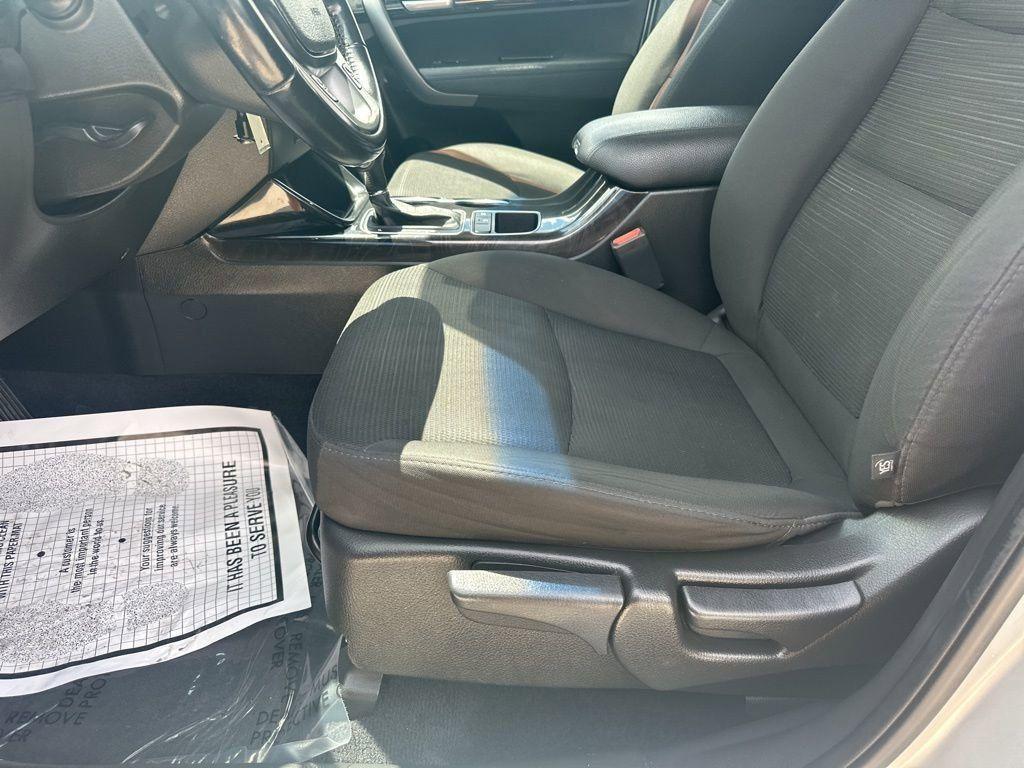 used 2014 Kia Sorento car, priced at $8,200