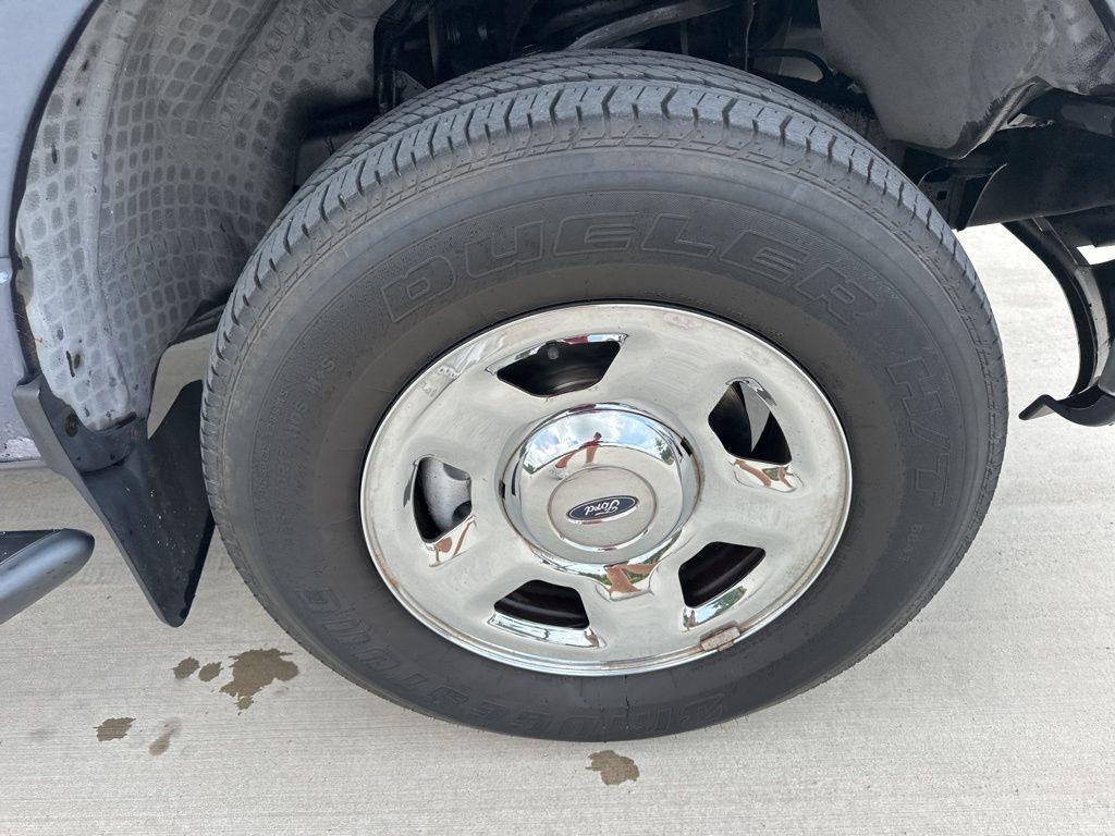 used 2006 Ford F-150 car, priced at $9,196