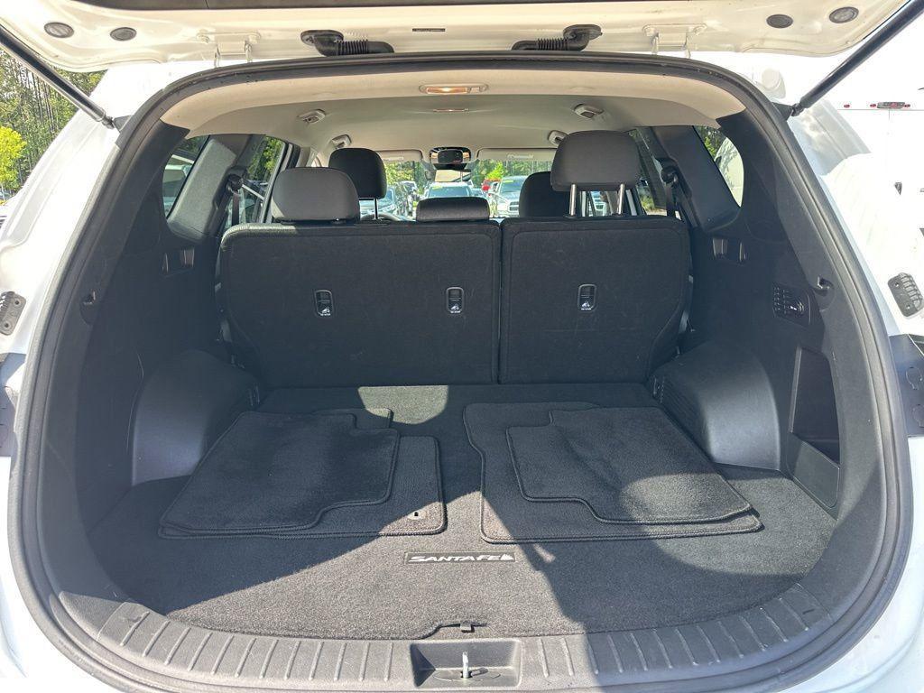 used 2022 Hyundai Santa Fe car, priced at $22,000