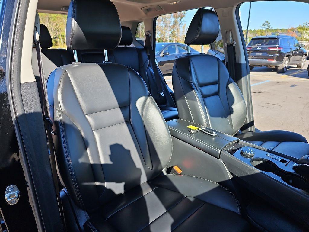 used 2023 Nissan Rogue car, priced at $22,600