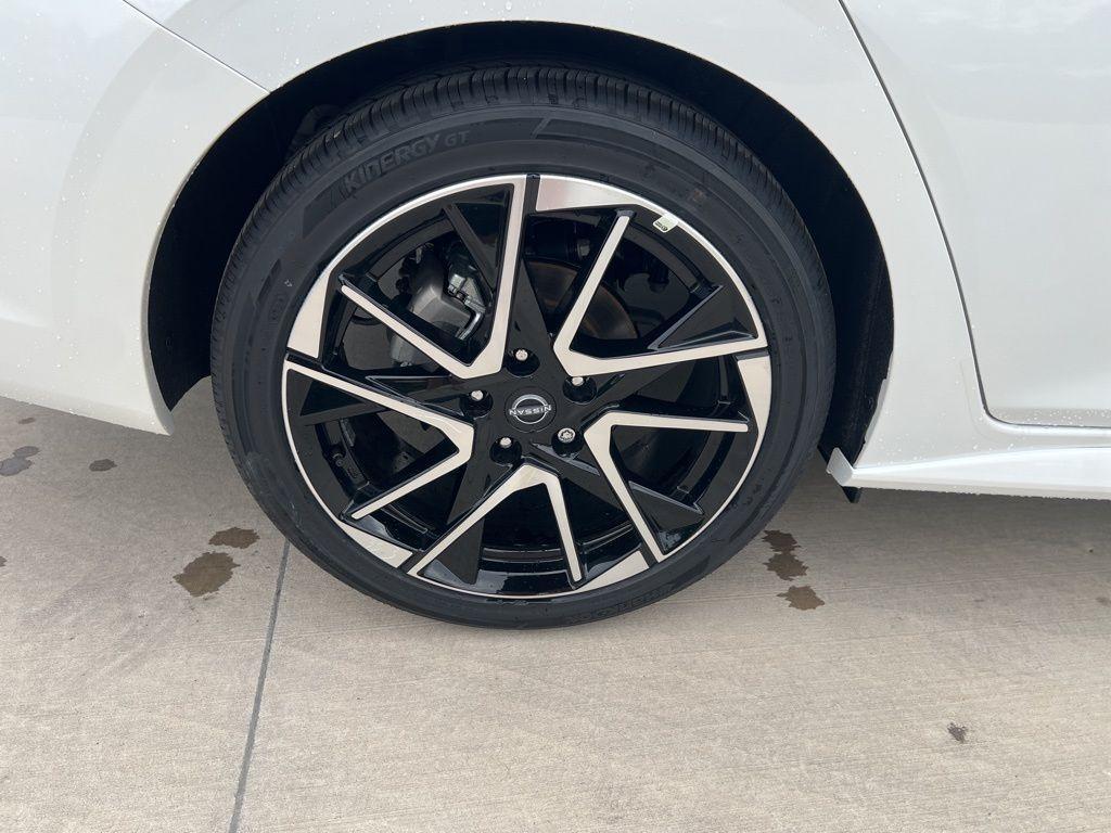 new 2025 Nissan Sentra car, priced at $28,027