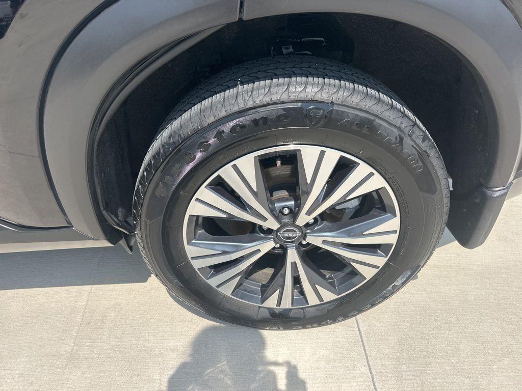 used 2023 Nissan Rogue car, priced at $22,400