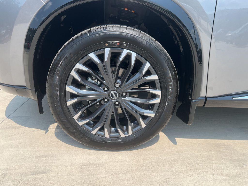 new 2025 Nissan Rogue car, priced at $40,562
