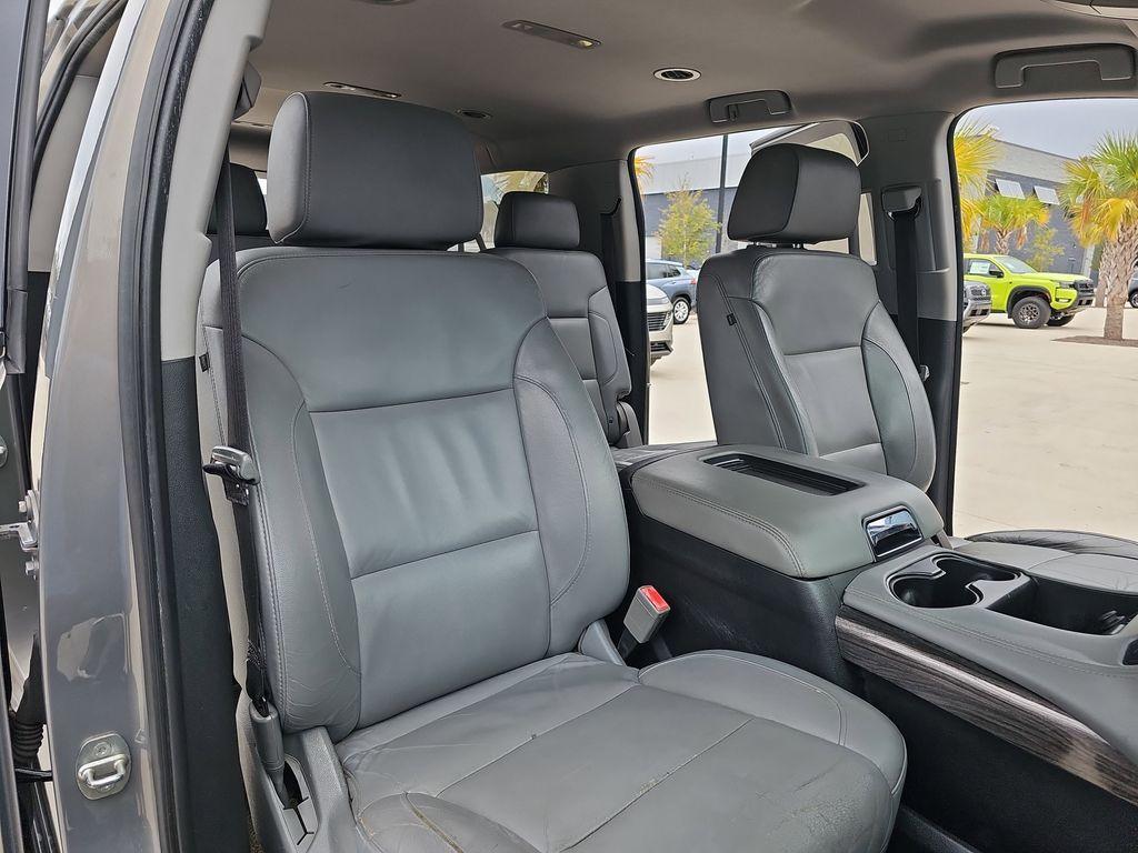 used 2017 Chevrolet Suburban car, priced at $17,700