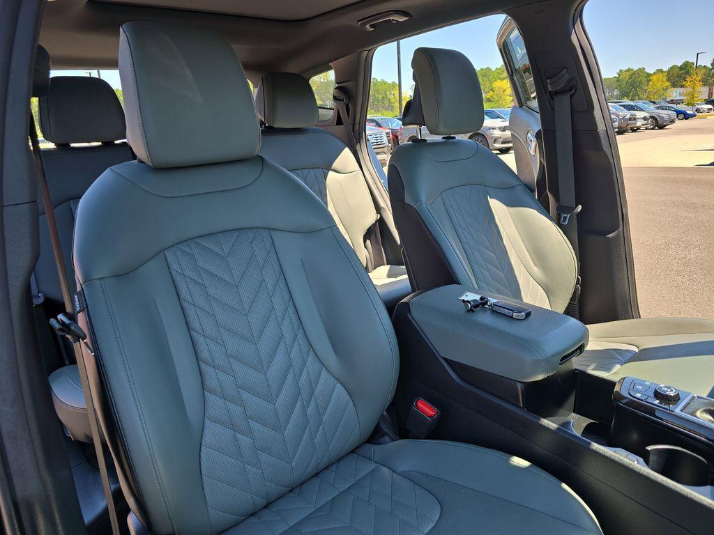 used 2023 Kia Sportage car, priced at $25,900