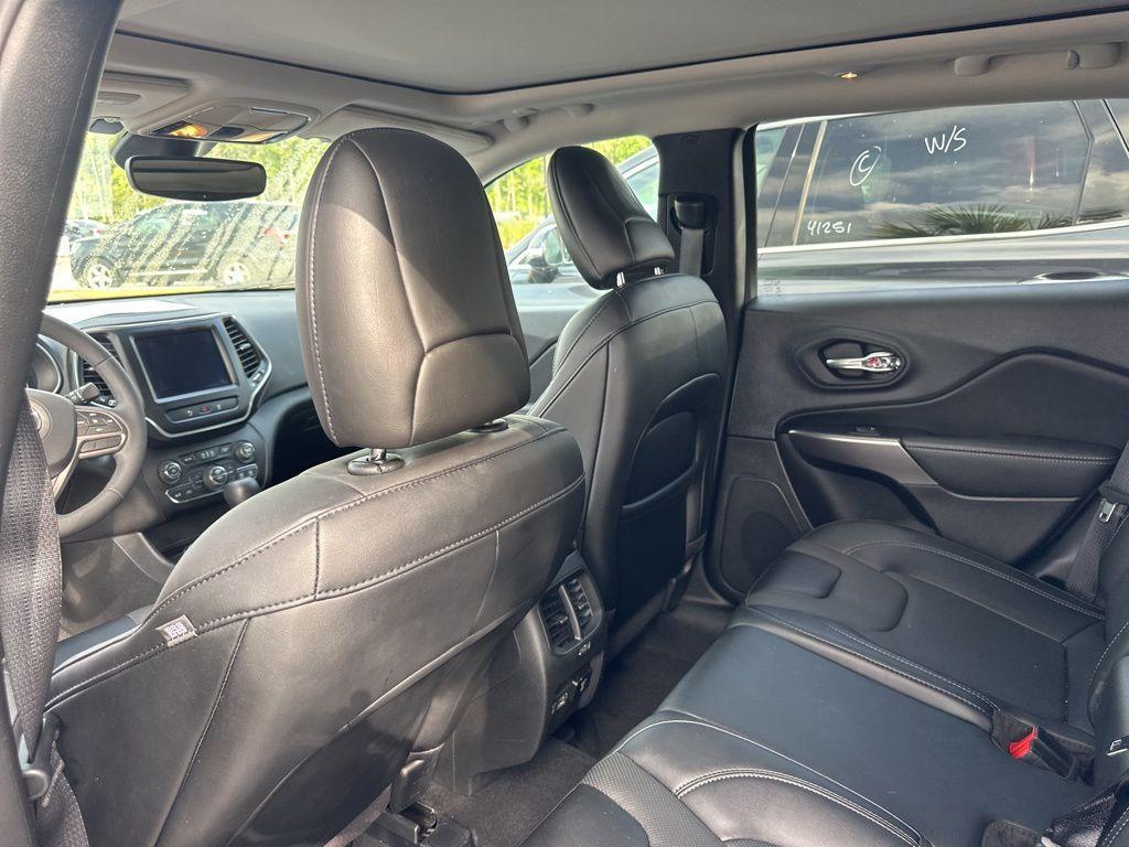 used 2022 Jeep Cherokee car, priced at $25,300