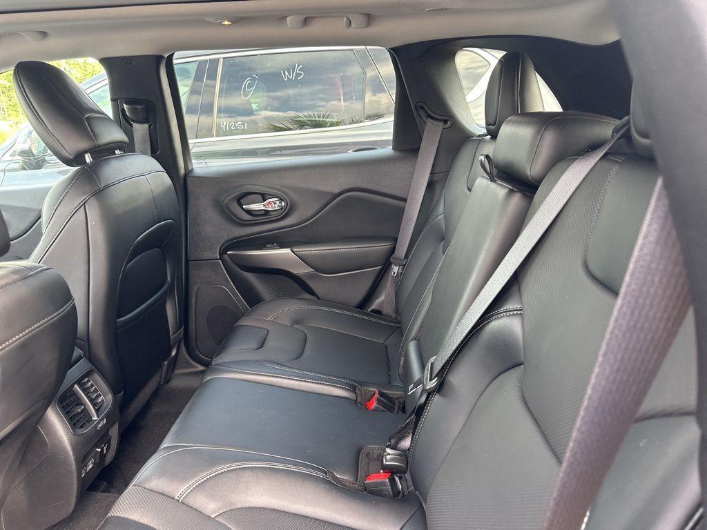 used 2022 Jeep Cherokee car, priced at $25,300