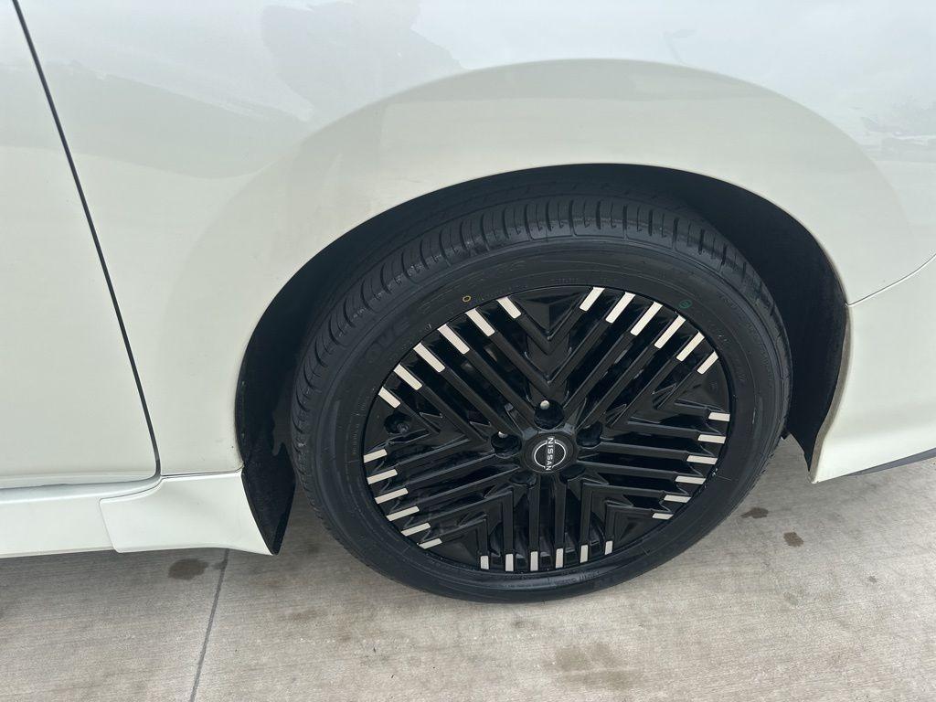 used 2024 Nissan Leaf car, priced at $19,500