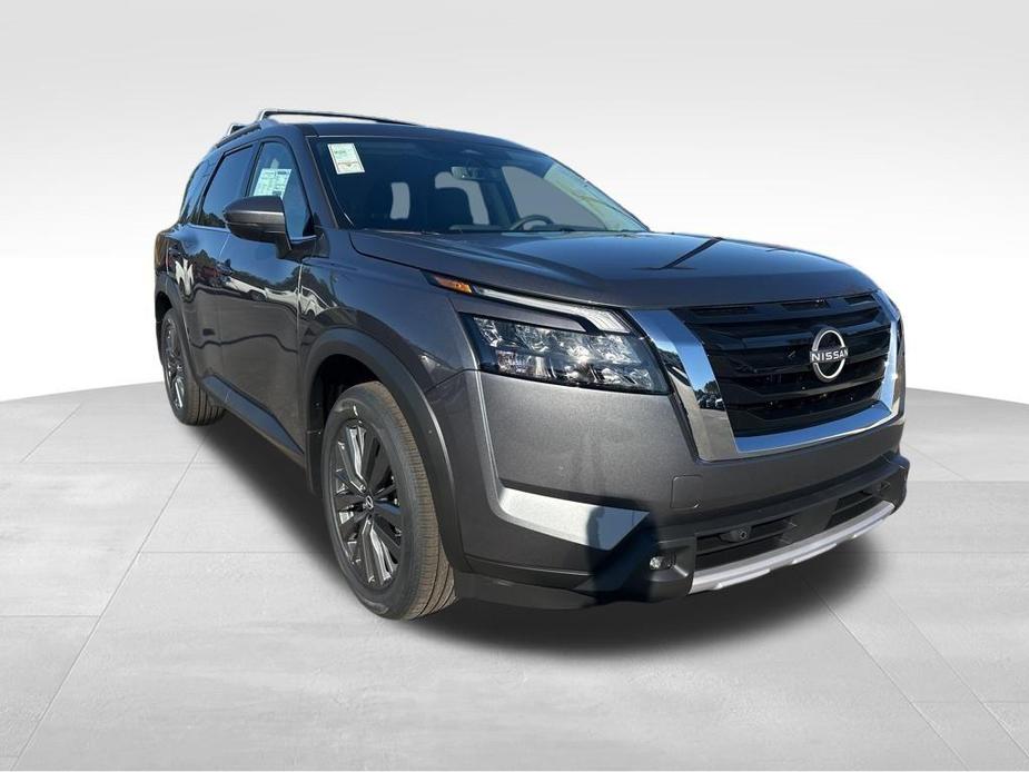 new 2025 Nissan Pathfinder car, priced at $48,950