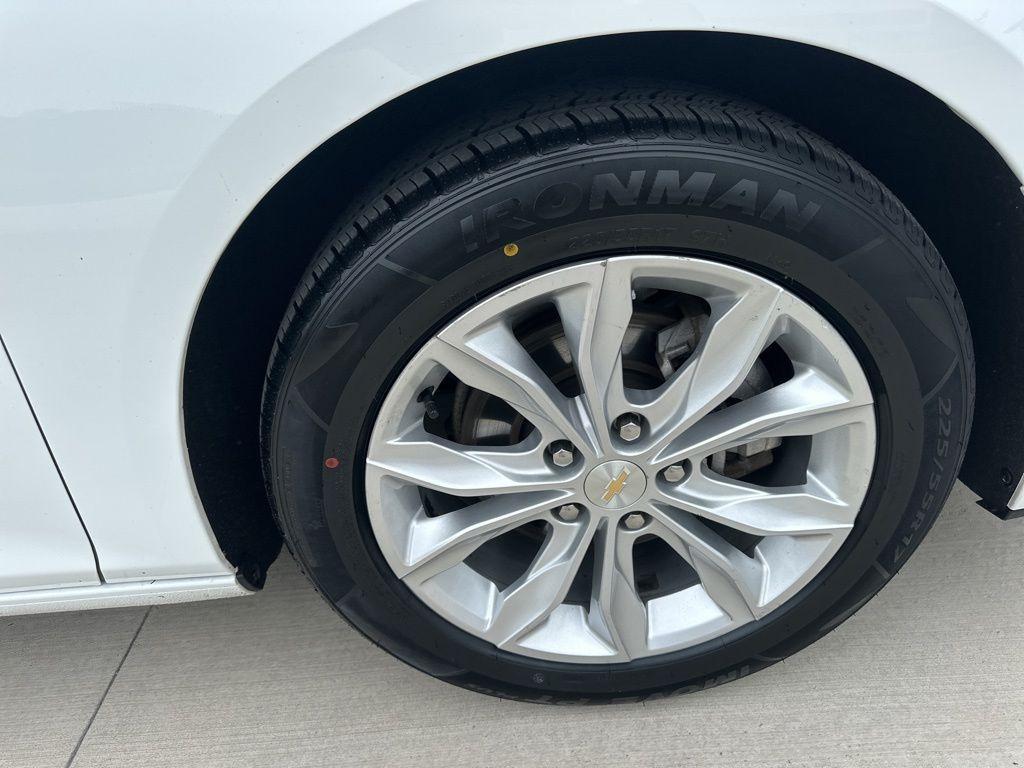 used 2023 Chevrolet Malibu car, priced at $17,900