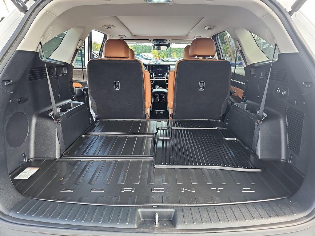 used 2022 Kia Sorento car, priced at $29,900