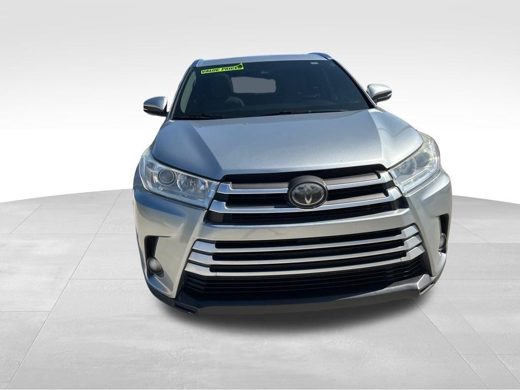 used 2019 Toyota Highlander car, priced at $12,900