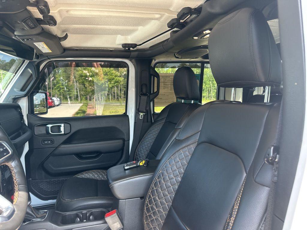 used 2021 Jeep Gladiator car, priced at $35,300