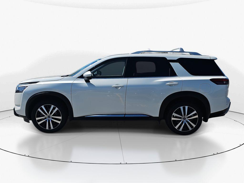 used 2024 Nissan Pathfinder car, priced at $39,300