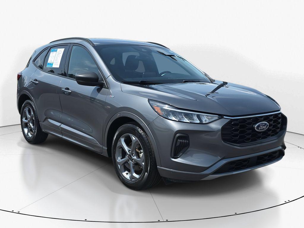 used 2023 Ford Escape car, priced at $20,900