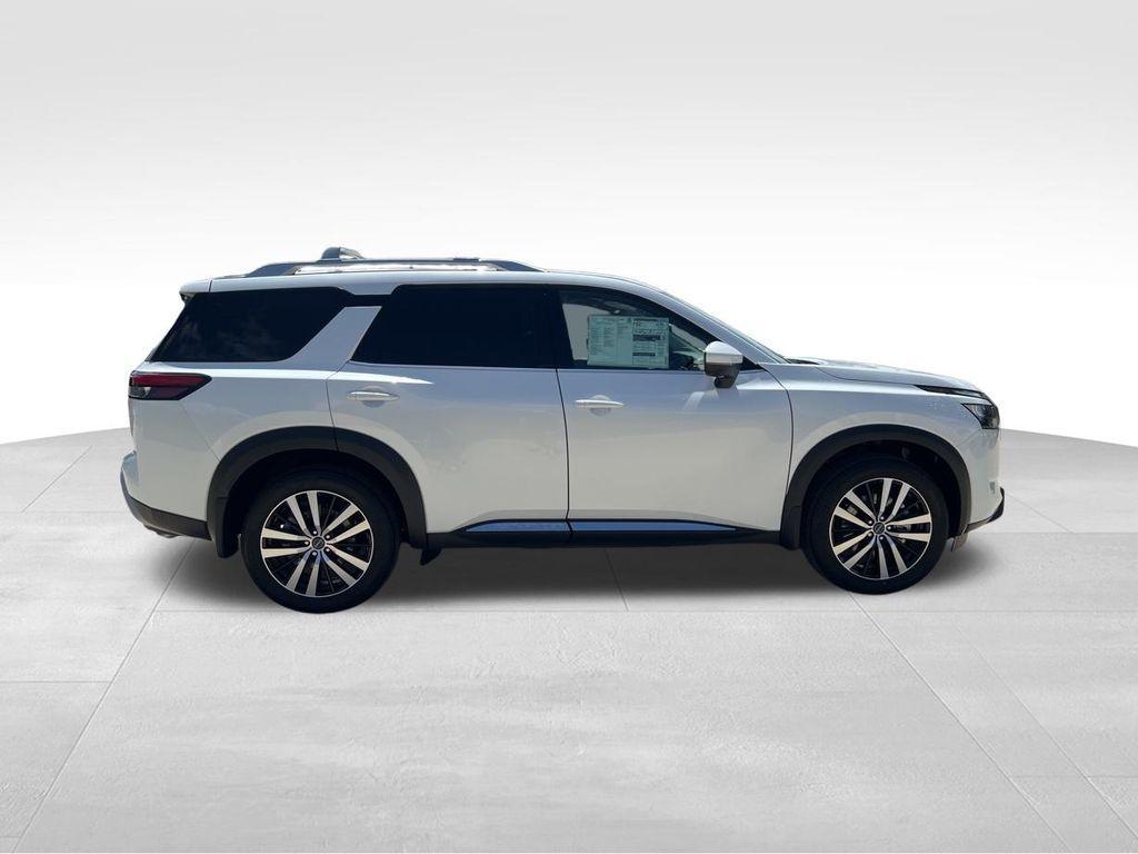 new 2025 Nissan Pathfinder car, priced at $51,488