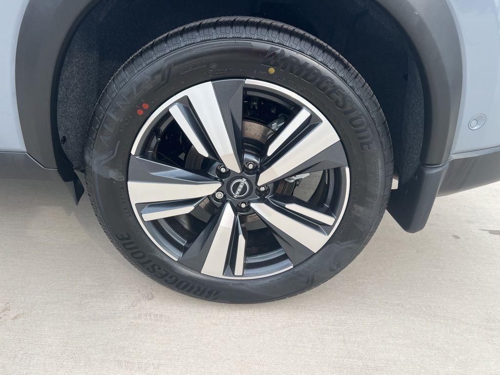 new 2025 Nissan Rogue car, priced at $40,802
