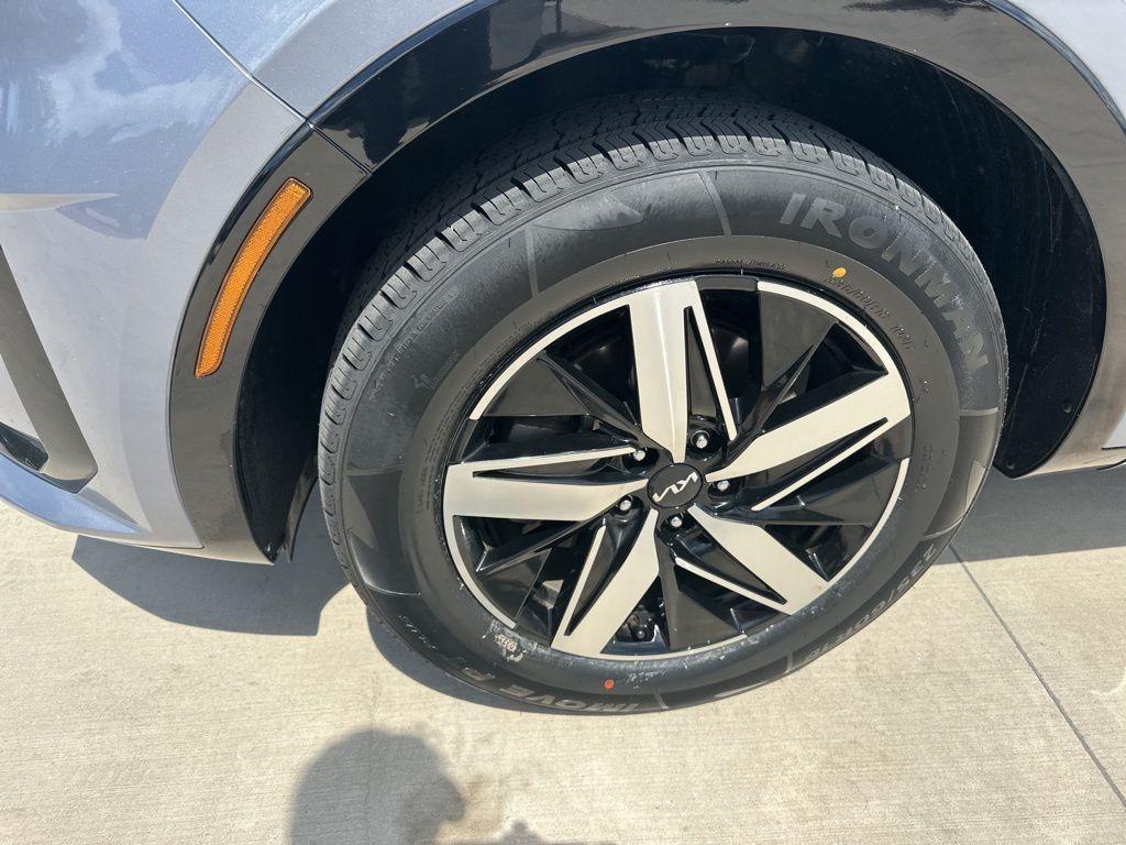 used 2023 Kia Sorento car, priced at $26,600
