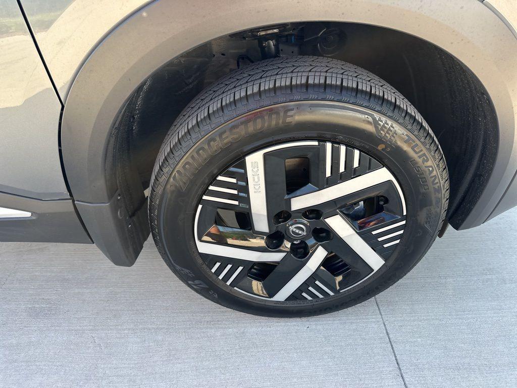 new 2025 Nissan Kicks car, priced at $26,455