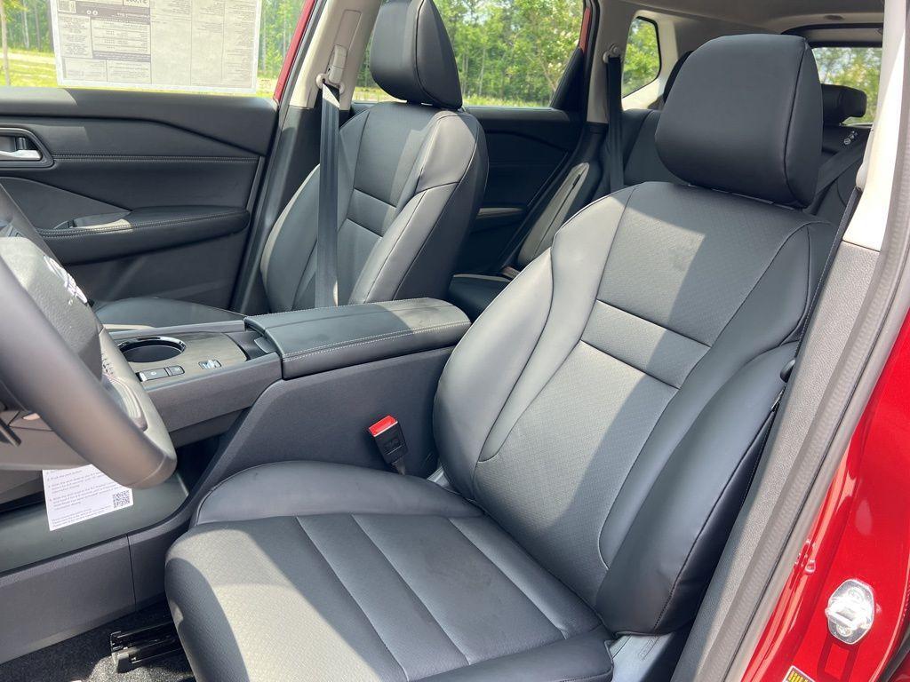 new 2025 Nissan Rogue car, priced at $32,886