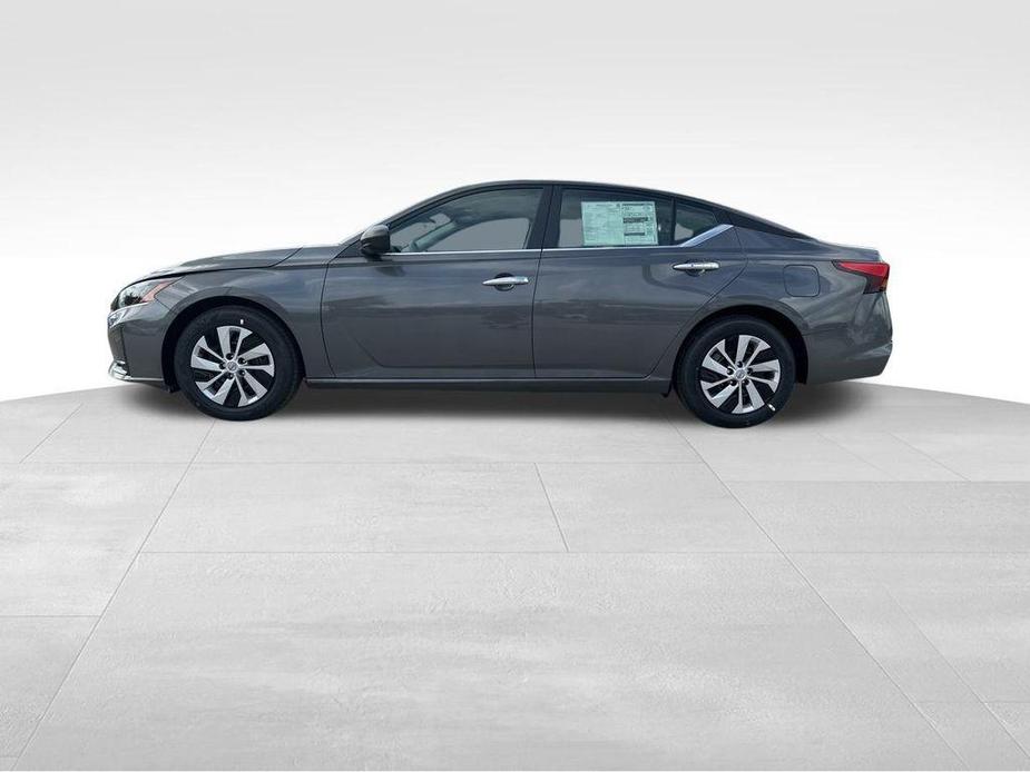 new 2025 Nissan Altima car, priced at $25,995