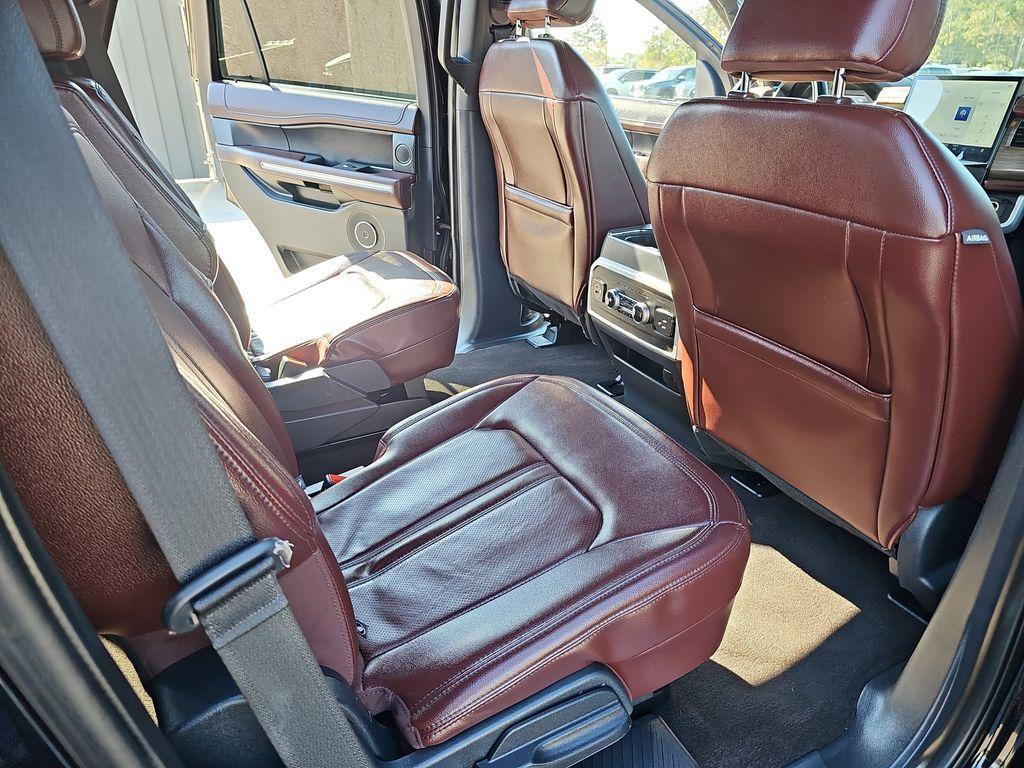 used 2023 Ford Expedition car, priced at $41,500