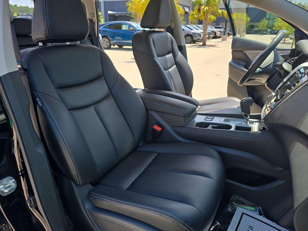 used 2024 Nissan Murano car, priced at $29,300